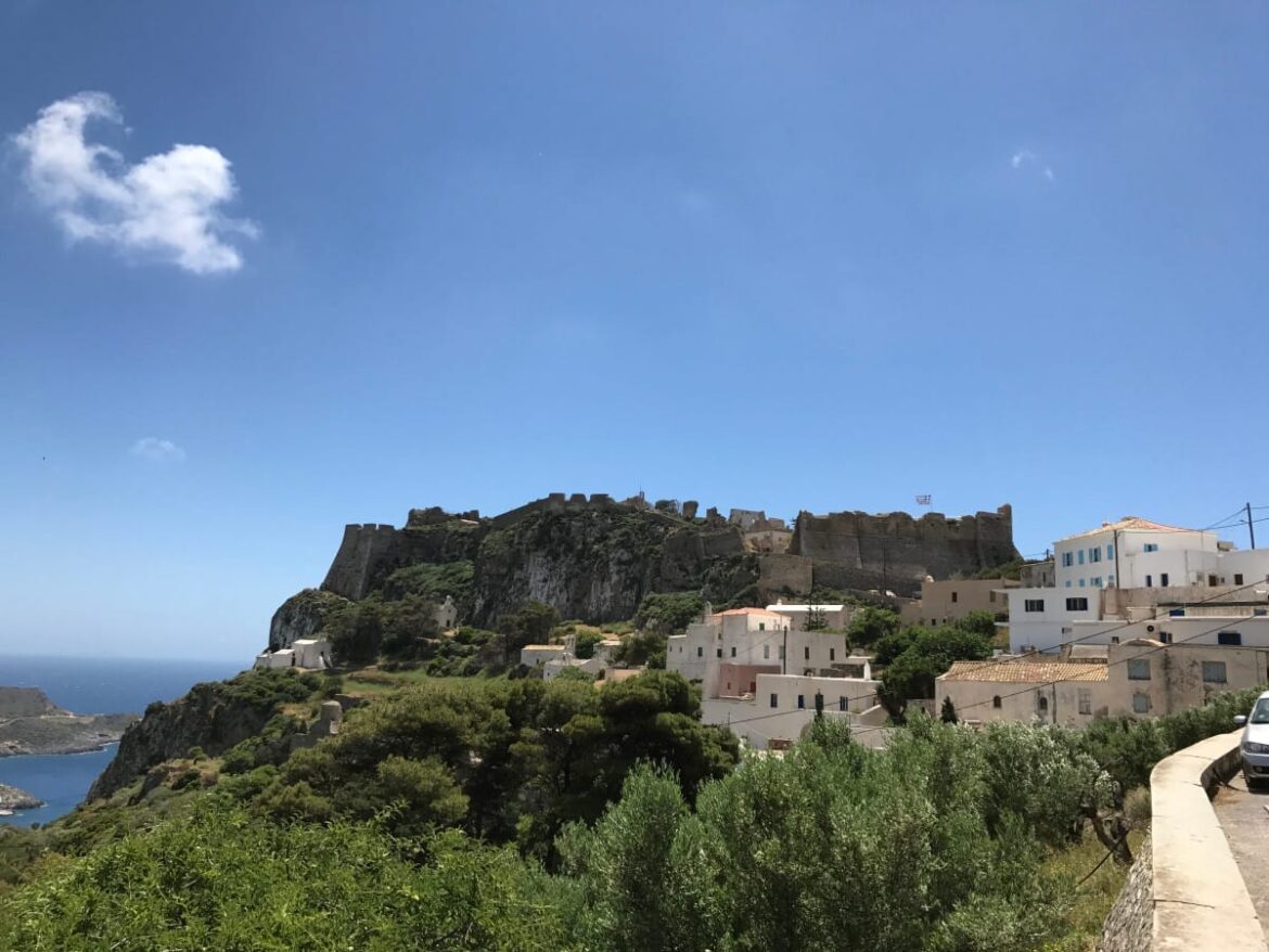 Κύθηρα: Ο Απόλυτος Ταξιδιωτικός Οδηγός για το Νησί της Ουράνιας Αφροδίτης